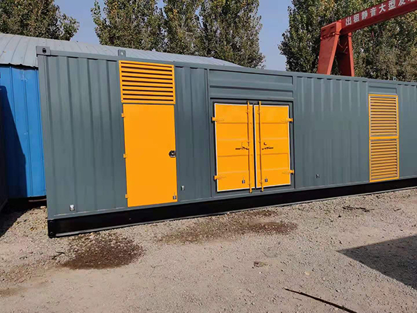 卡若300kw 柴油发电机组用多大的空气开关？