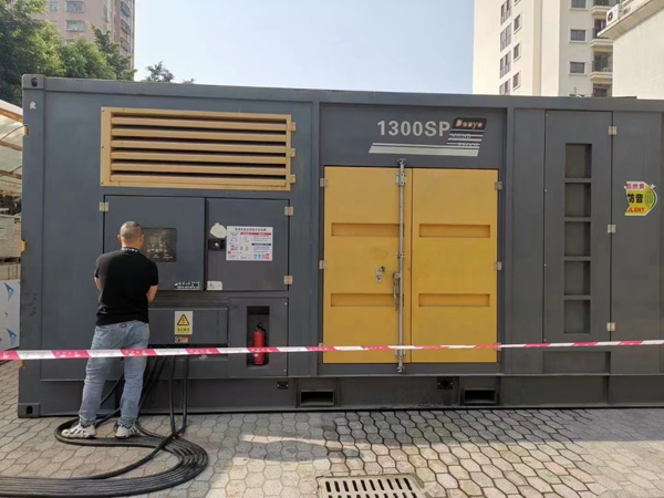 卡若500KW发电机组冬季应该配多大的启动电瓶？